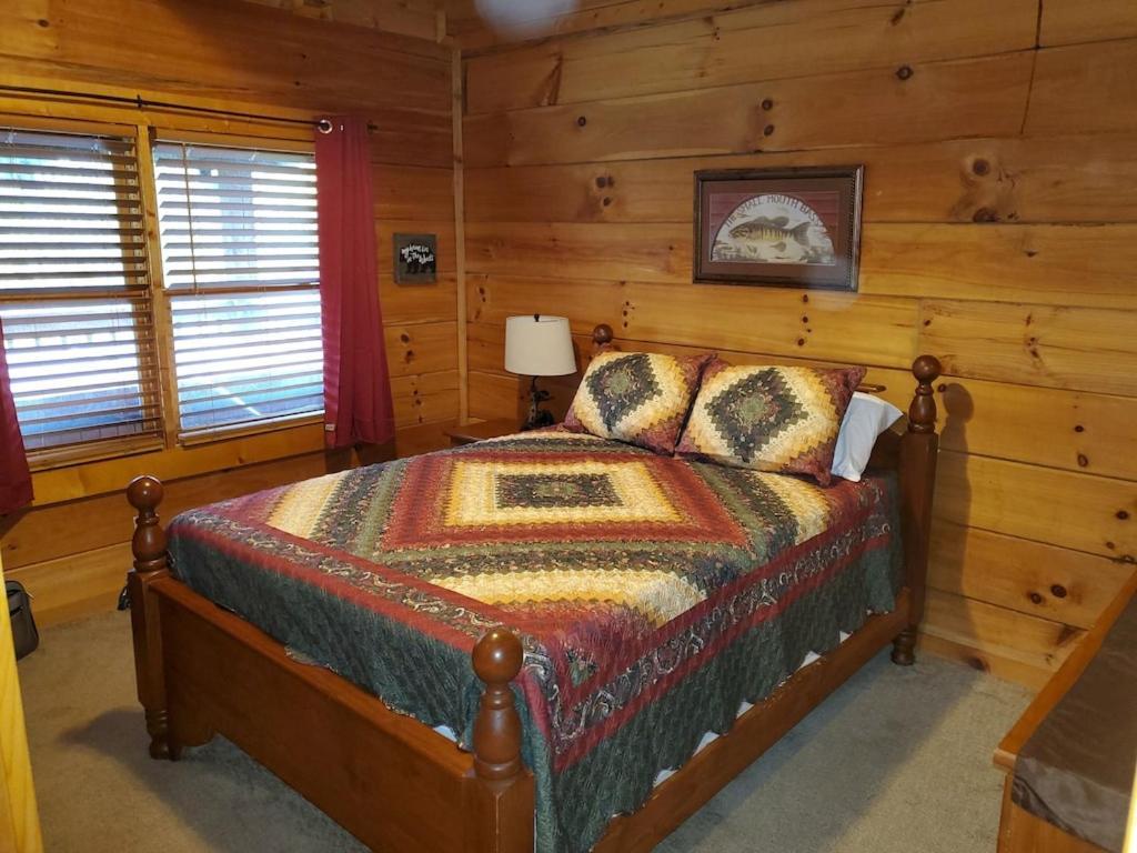 Story Brook: Beautiful True Log Cabin! Close To Dollywood, State Park, And More! Сивиървил Екстериор снимка