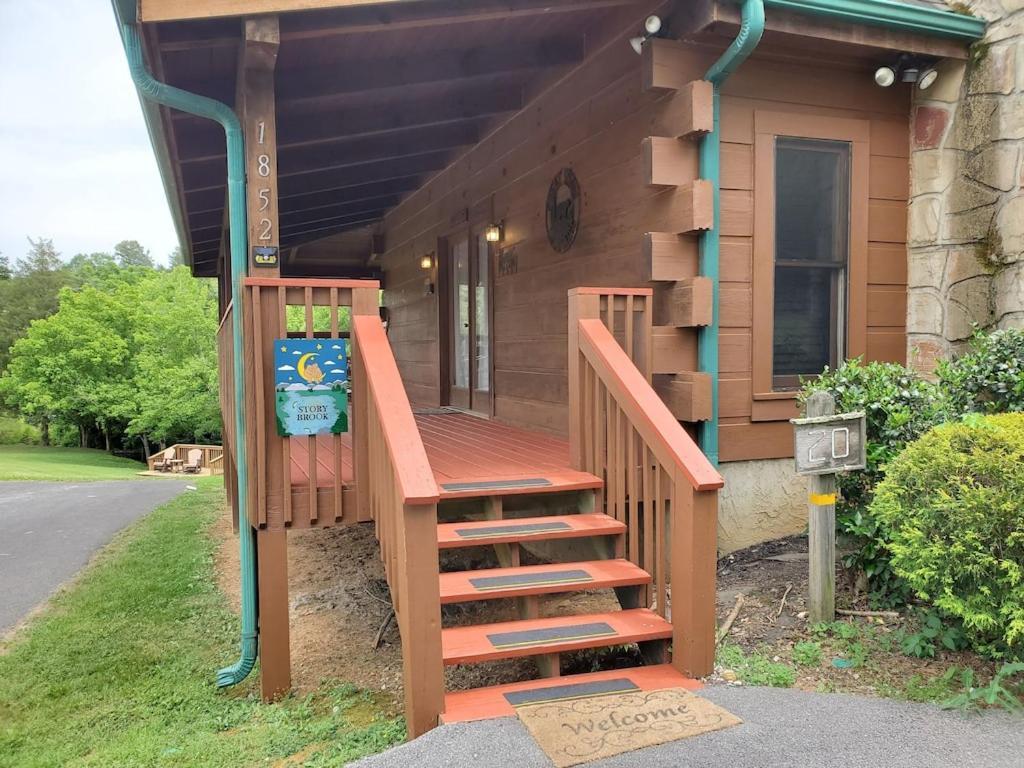 Story Brook: Beautiful True Log Cabin! Close To Dollywood, State Park, And More! Сивиървил Екстериор снимка
